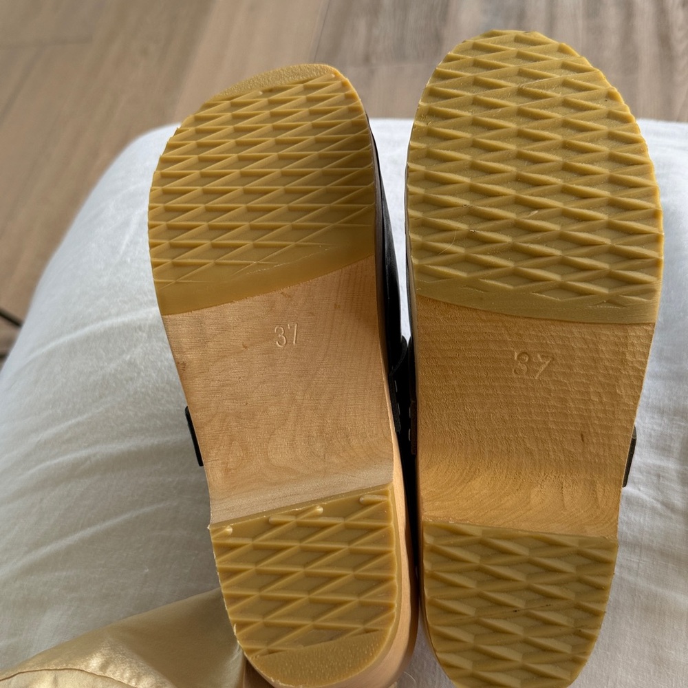 Swedish Hasbeens Husband NWT Black Classic Clog SJP’s Favorite🌈 - Picture 16 of 17